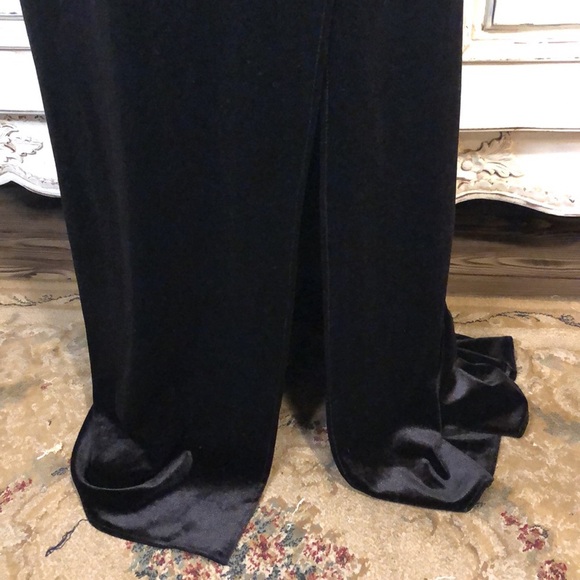 AZAZIE Beautiful Black Velvet High Front Leg Slit Optional Removable Straps S/C - Picture 6 of 16